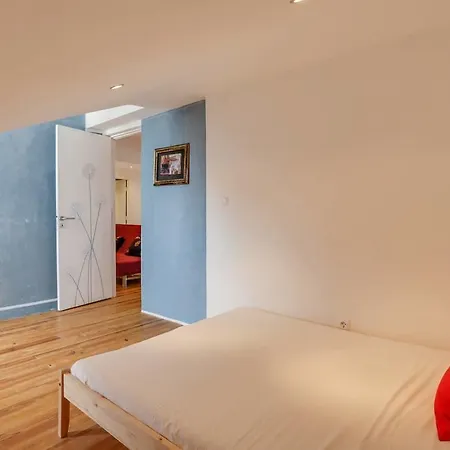 Charming 3 Bedroom At Penha Franca アパート *