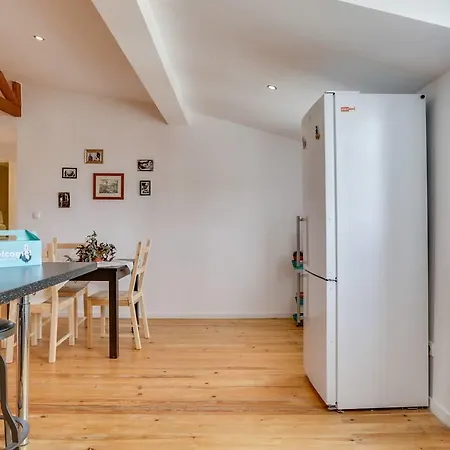 Charming 3 Bedroom At Penha Franca *