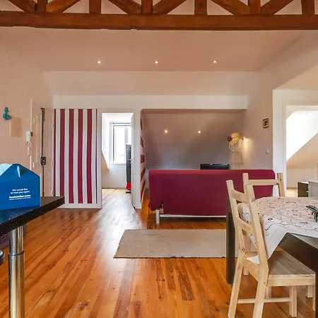 Charming 3 Bedroom At Penha Franca Lisbon
